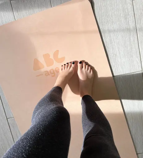 Image 9476436 from feeTLady