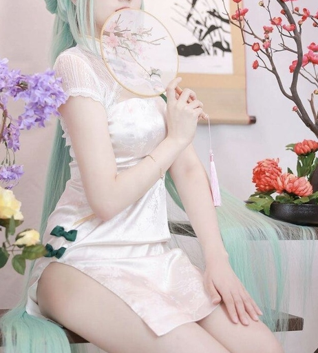 Image 960830 from Plumy