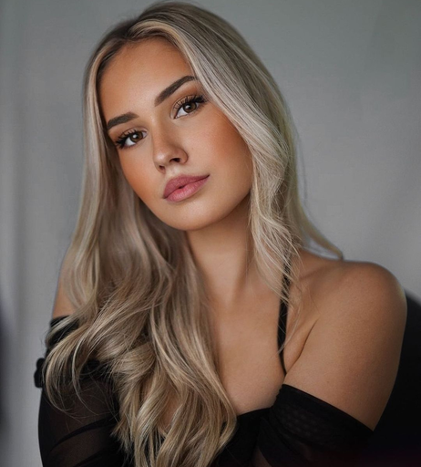 Image 978074 from Alina