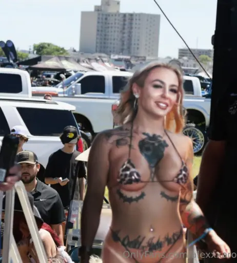 Image 9755107 from alexxxarose