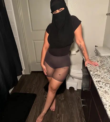 Image 9718725 from femdomhijabi