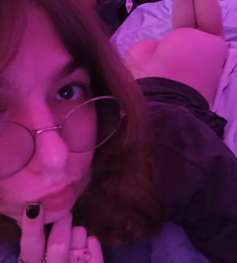 Image 9702134 from LucieThePervert