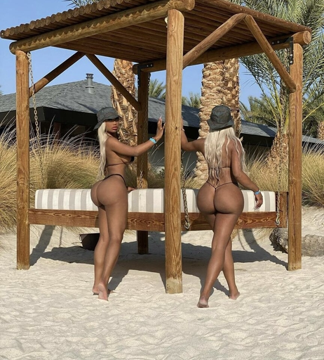 Image 906969 from clermonttwins