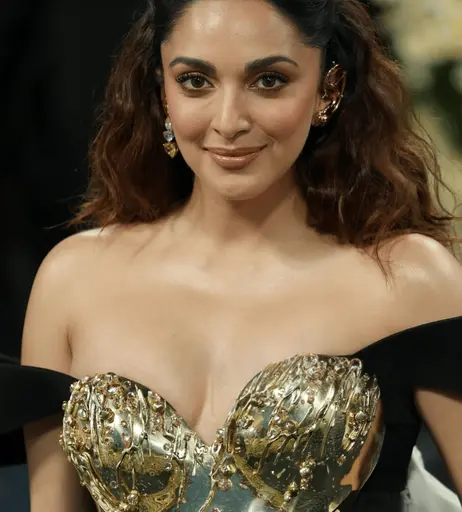 Image 8167780 from Kiara Advani