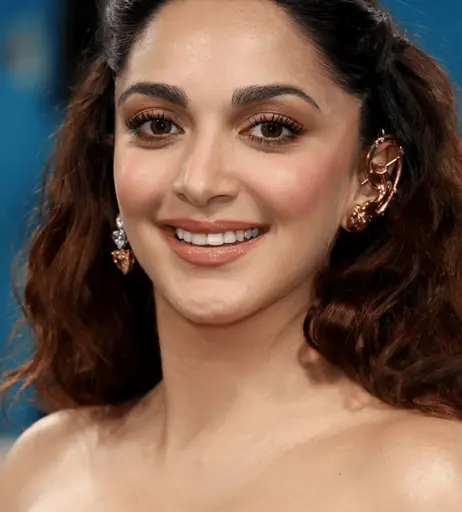 Image 8167778 from Kiara Advani