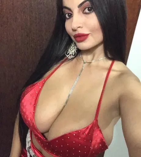 Image 8151583 from Viviane Costa / Vivi Costa