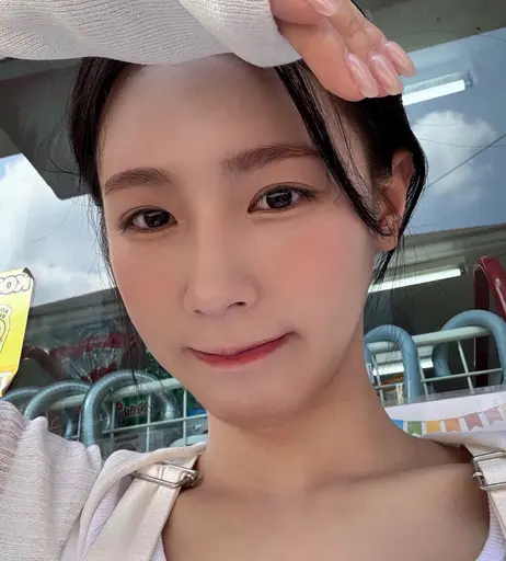Image 8152843 from Cho Mi-yeon (Miyeon) - i-dle [(G)I-dle]