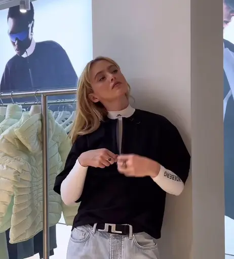 Image 8127791 from Kathryn Newton