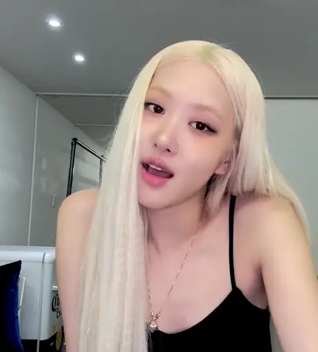 Image 8128012 from Rosé || Roseanne Park - BLΛƆKPIИK ( BLACKPINK )