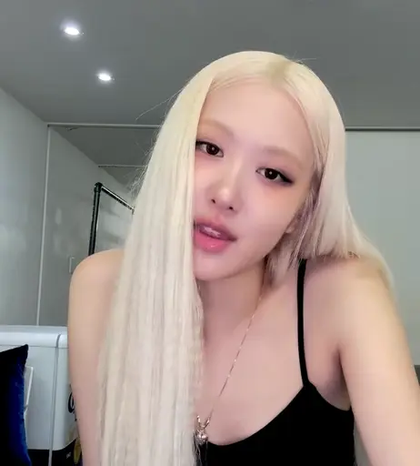 Image 8128011 from Rosé || Roseanne Park - BLΛƆKPIИK ( BLACKPINK )