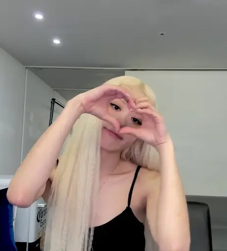 Image 8128021 from Rosé || Roseanne Park - BLΛƆKPIИK ( BLACKPINK )