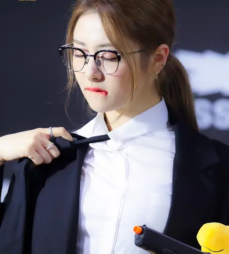 Image 8115550 from Huh Yunjin 허윤진 | LESSERAFIM