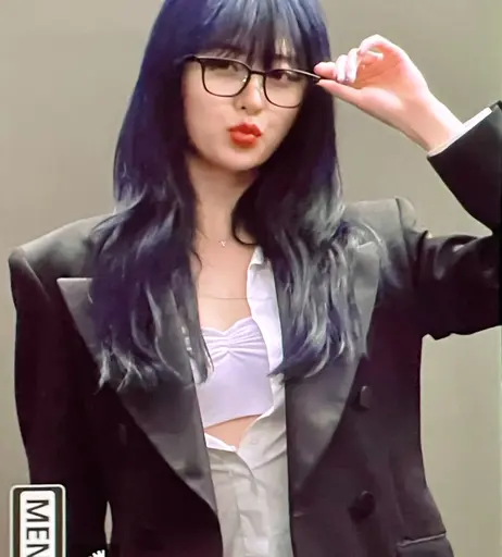 Image 8115538 from Huh Yunjin 허윤진 | LESSERAFIM