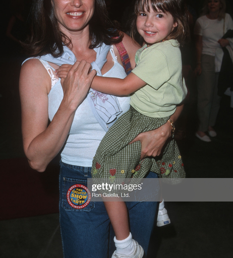 Image 8116872 from Mimi Rogers