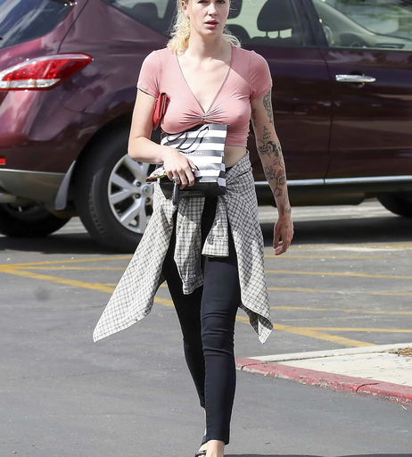 Image 8112492 from Ireland Baldwin