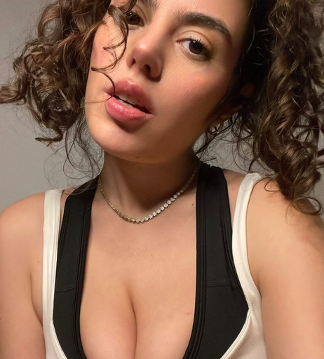 Image 8107721 from Roberta Galati / robiertassss [Busty Italian]