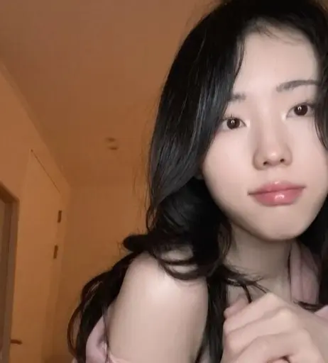 Image 8236446 from Laurine ASMR