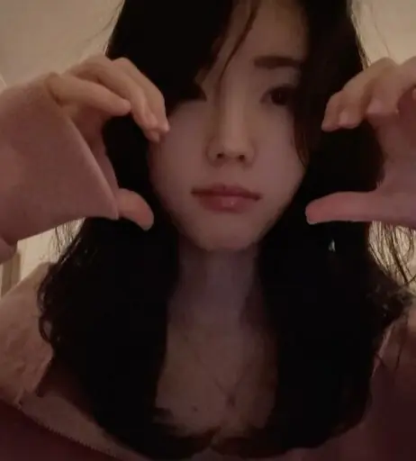 Image 8236447 from Laurine ASMR