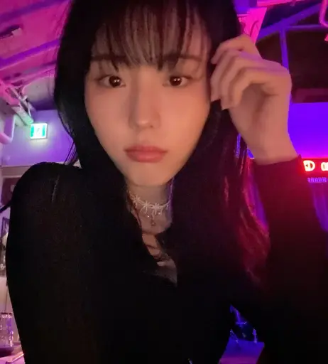 Image 8236417 from Laurine ASMR