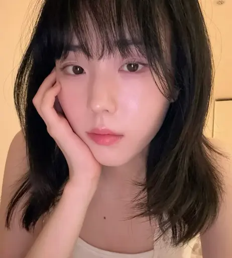 Image 8236397 from Laurine ASMR