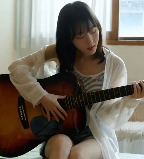 Image 8236352 from Laurine ASMR
