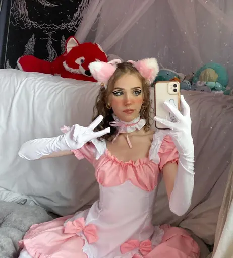 Image 8390280 from tkittenxo
