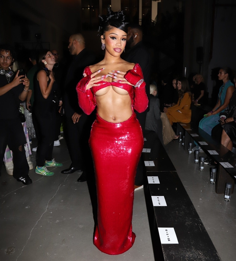 Image 8399665 from Saweetie
