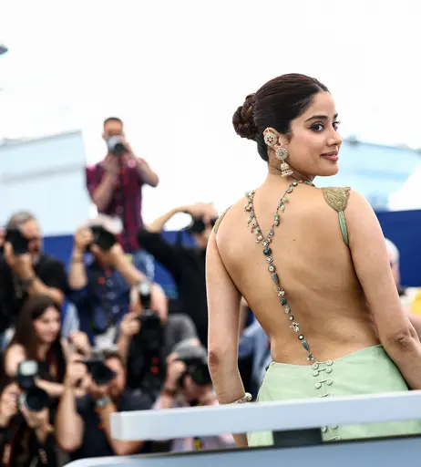 Image 8381670 from Janhvi Kapoor