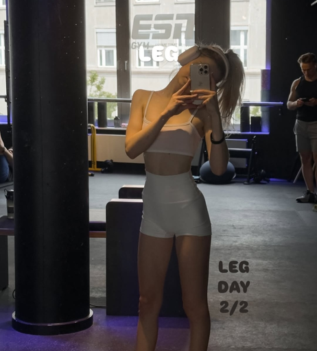 Image 8383741 from Lea Peach