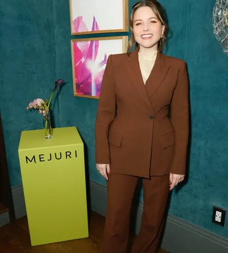Image 8359385 from Sophia Bush