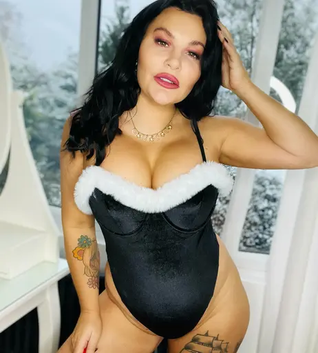 Image 8331712 from amylu / amyluxxx / freemistressamylu / amylubennett / Amylu Bennett / Amy Lu Bennett / Mistress Mommy / Mistress Amy Lu