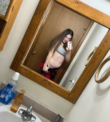 Image 8326598 from makaykale / onegirlnextdoor / makaybennett