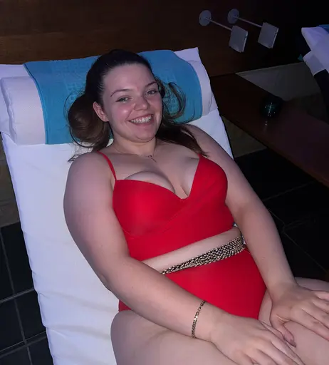 Image 8323991 from Strawberryzoeyyyy / Zoey.johnson / Hotel.maidd