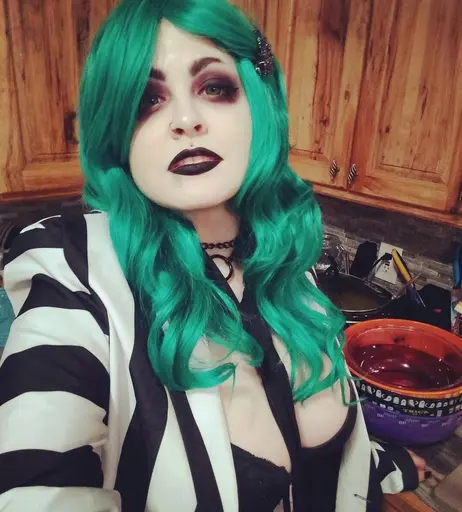 Image 8318457 from SpookshowBebe / the_feralhousewife