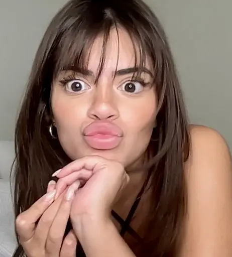 Image 8883679 from poutyselena | poutyselenaa | pouty_selena