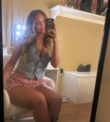 Image 8876278 from Teagannearly - Chaturbate - Onlyfans