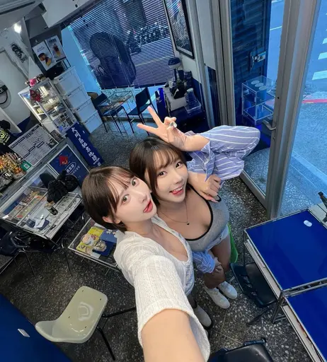 Image 8857757 from ZOE SO 蘇小小