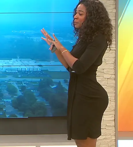 Image 8835476 from shelbischauble / Shelbi Schauble / Stacked News Lady