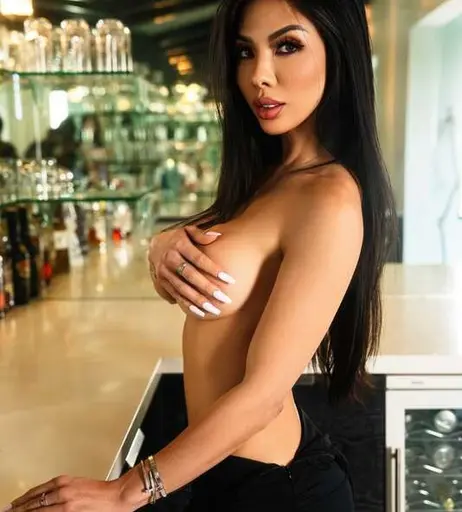 Image 8815290 from Lexi Vixi