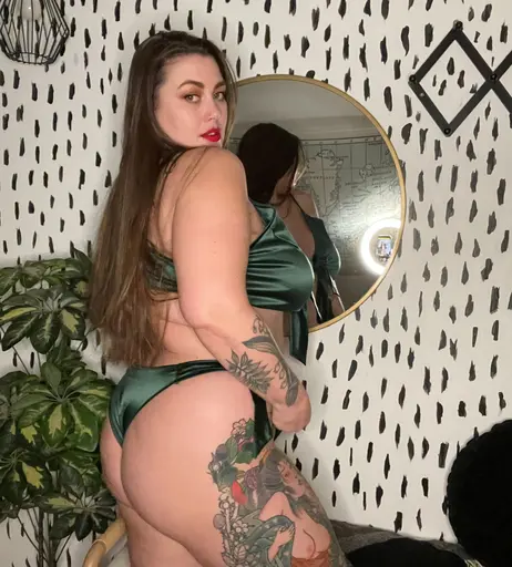 Image 8817287 from Lillias Right