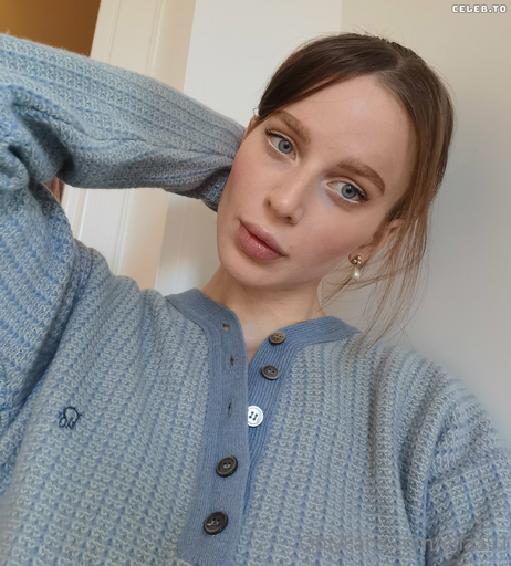 Image 8920336 from Ellaa91