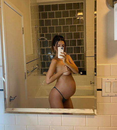 Image 8909687 from Emily Ratajkowski