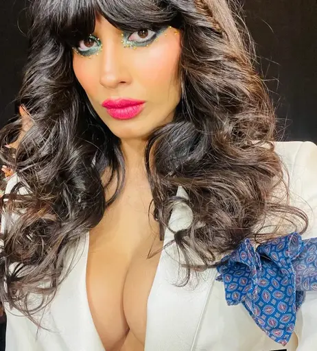 Image 8435024 from Jameela Jamil