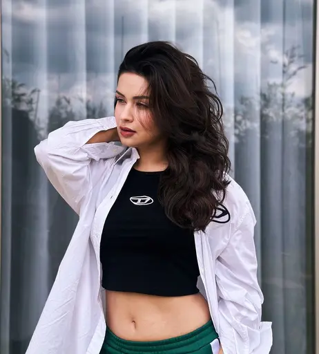 Image 8435221 from Avneet Kaur
