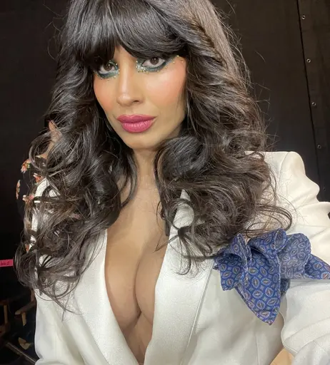 Image 8434997 from Jameela Jamil