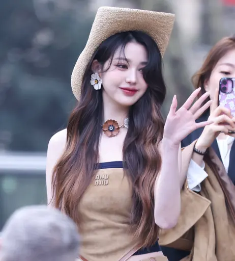 Image 8438080 from Jang Won-young / 장원영 WONYOUNG