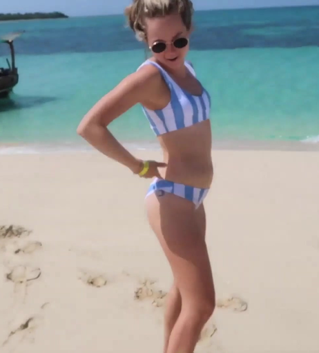 Image 842393 from Brec Bassinger