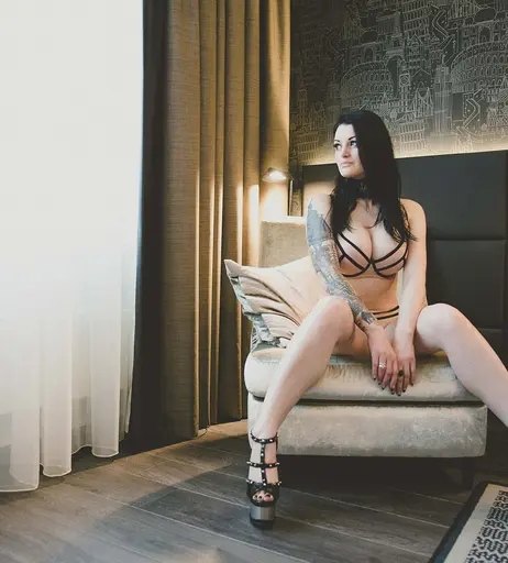 Image 8551372 from Alissa Noir - alissa_noir - AlissaNoir