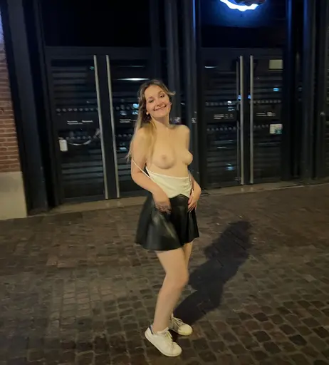Image 8553673 from Louiselittlefrench | Ananastasia | Louise Lalisa | Louise_lalisa | louiselalisa