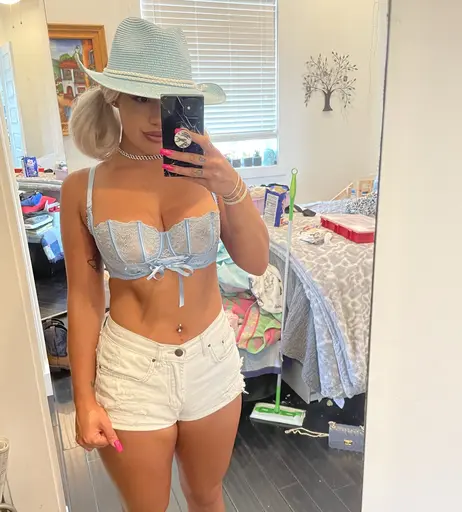 Image 8527400 from Kylie Page / Therealkyliepage / Lilmiskp